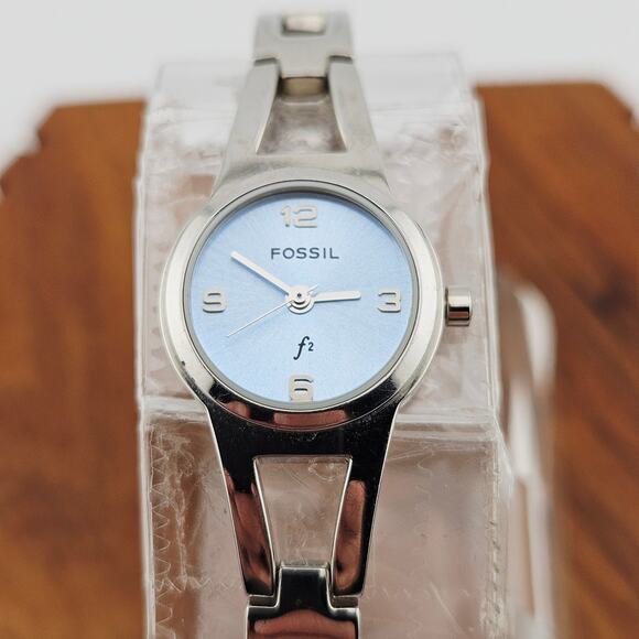 Fossil Silver Tone Bracelet Link Watch Light Blue Dial Y2K Iconic Style ES-9380 - Picture 2 of 7